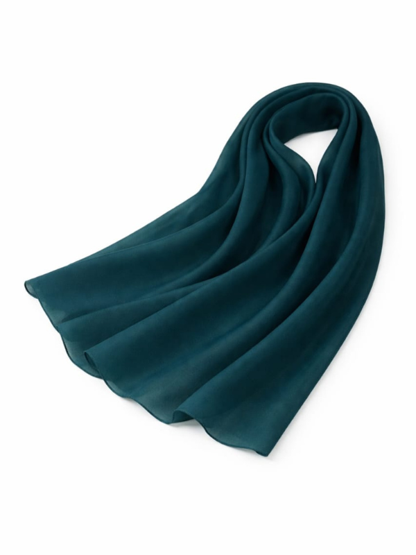 Teal sheila on a white background |THE LAMORAH